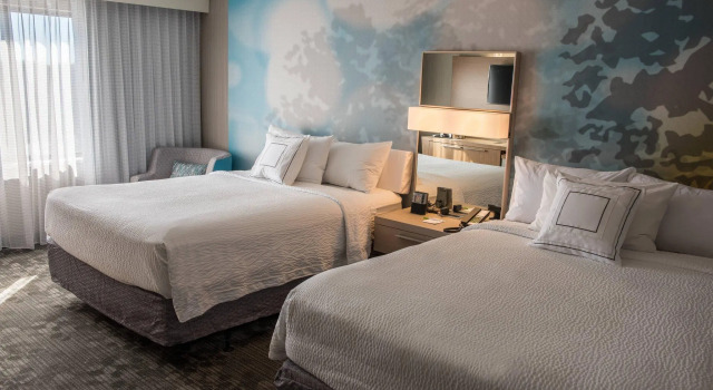 Четырёхместный номер Standard Courtyard by Marriott Norwich