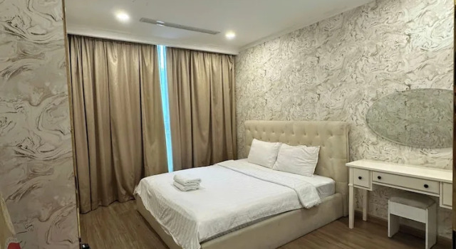 Апартаменты The Aquamarine Landmark Suites - Poolside Access at L4B