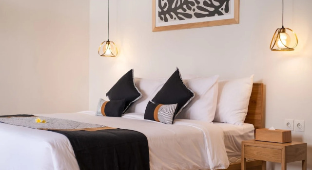 4BR Luxury Modern Contemporary Villa in Canggu