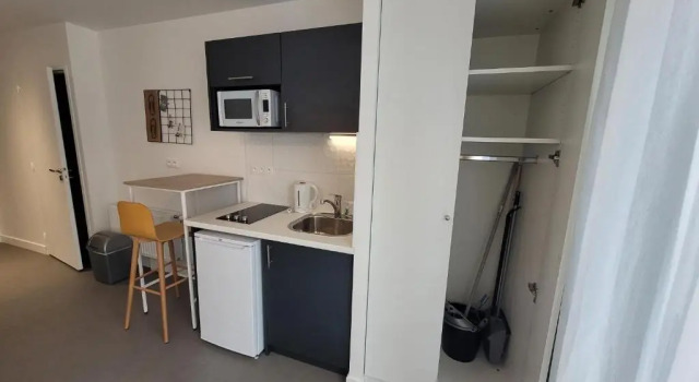 Twenty's Business Flats Jouy-en-Josas, Book Condo Hotel  