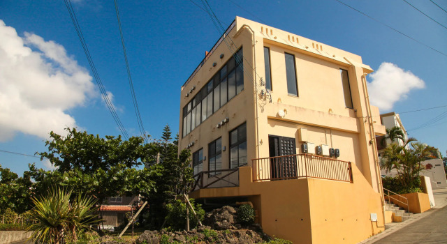 First Street Okinawa Yomitan-son Oceans, Rezerwuj Hotel Hotele w Okinawa z parkingiem, Parking
