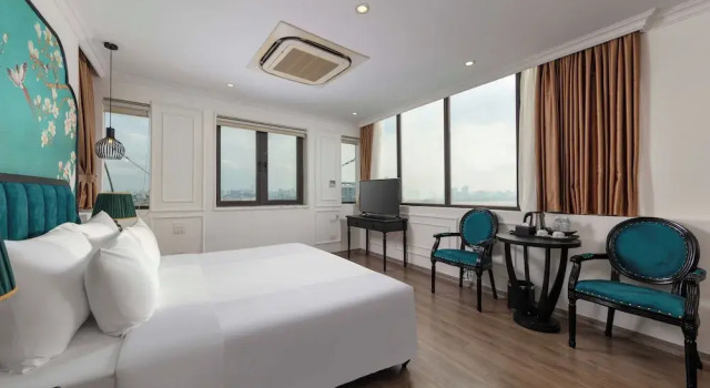 Двухместный номер Standard с балконом и с видом на озеро Azen Lakeside Hotel & Travel
