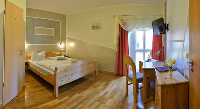 Трёхместный номер Standard Schloß Altenhausen