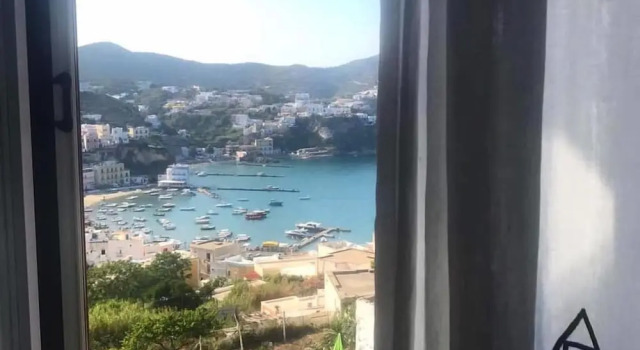 Deluxe Dreier Zimmer mit Balkon und mit Meerblick Villa Laetitia