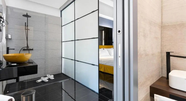 Двухместный номер Deluxe с балконом Hotel Poerio 25 Boutique Stay