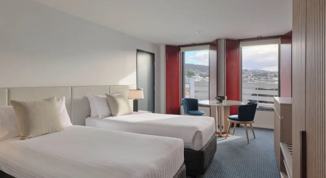 Номер Standard с красивым видом из окна RACV Hobart Hotel