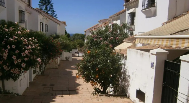 Benajarafe villa near beach, Book Villa Hoteller i Chilches med parkering, Parkering