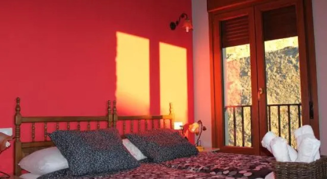 Nekasenea II, Reservar Hotel Garísoain Navarra