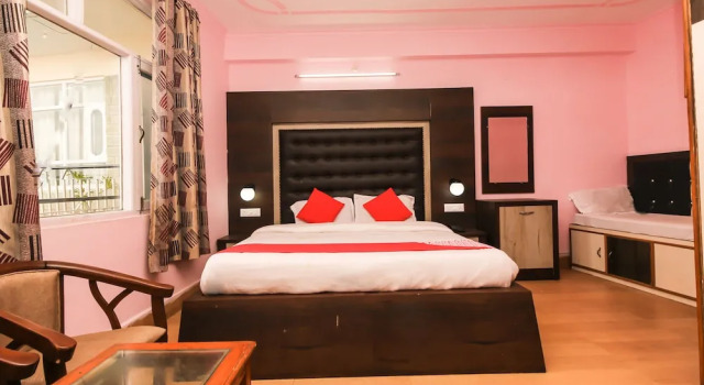 Oyo 28144 Hotel Krishna