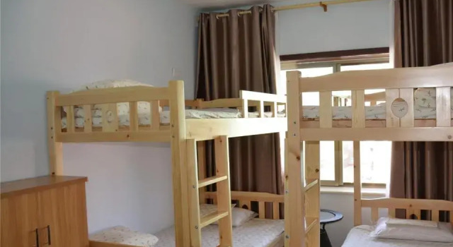 Кровать в общем номере (женский номер) The Silk Road Travelers Hostel
