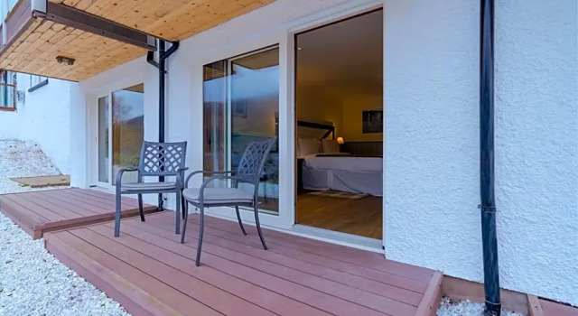Двухместный номер Standard с видом на озеро The Whispering Pine Lodge