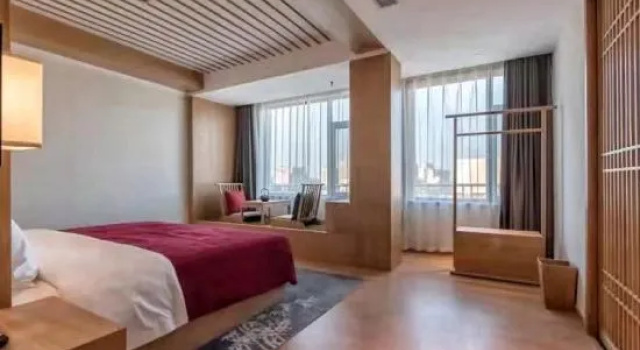 Люкс Deluxe QIANNA LINQI HOTEL