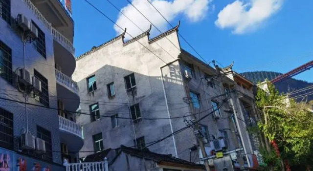 Jishou Dry-Cleaning Hotel, Rezerwuj Hotel Xiangxi Hunan