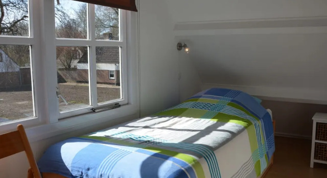 Modern Holiday Home in Noordwijkerhout with Fireplace, Забронировать Отель Отели Южной Голландии с парковкой, Парковка