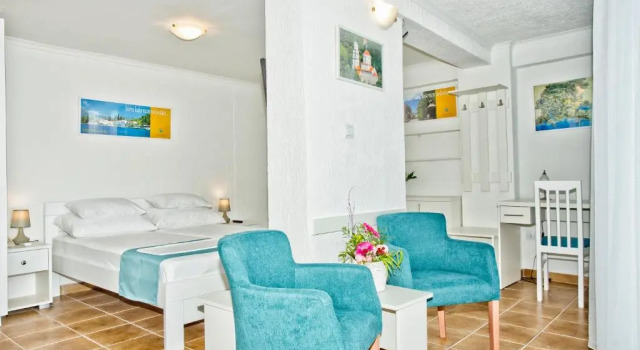 Студия с видом на бассейн Villa Tenžera