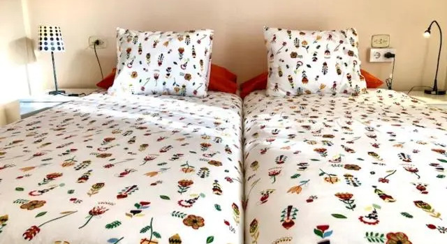 GATU Jerez 4 dormitorios, parking, terraza y vistas, Забронировать Отель Отели Херес-де-ла-Фронтера с парковкой, рядом с Площадь Мамелон, Парковка