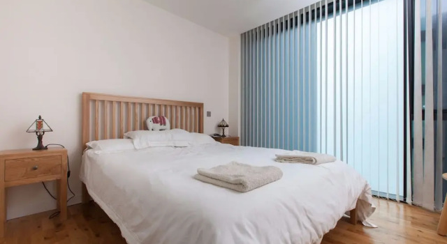Elegant and Modern Apartment in Central Edinburgh, Забронировать Апартаменты/квартира Эдинбург Midlothian, рядом с Национальный музей Шотландии