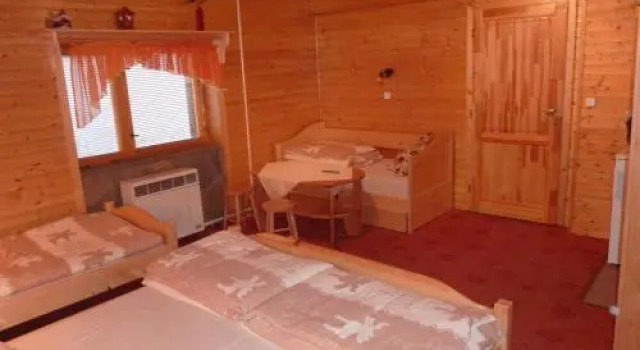 Chata Tiesňavy, Rezervovat Hotel Hotely v Žilinský kraj s parkováním, Parkování