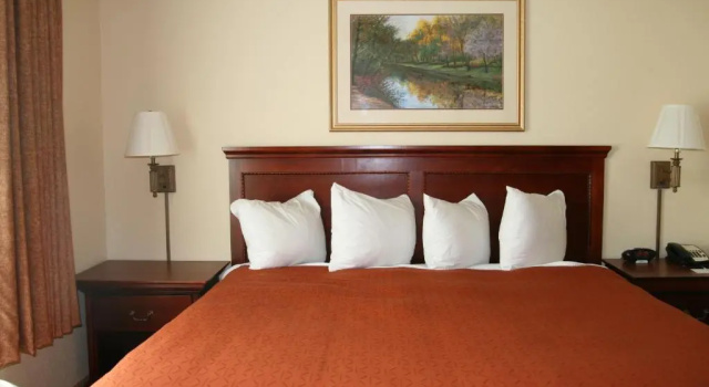 Номер Standard Country Inn & Suites by Radisson, Bentonville South - Rogers, AR