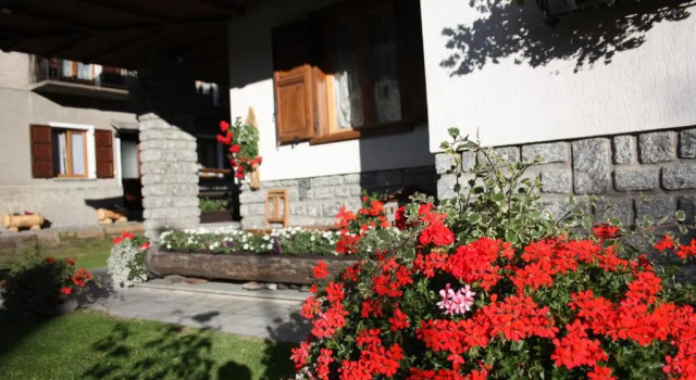 Chalet Stelvio, Varaa Mökki Mökit kohteessa Bormio, Mökki