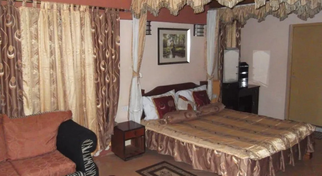 Palmdew Highland Hotel