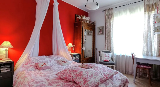 Amazing Holiday Home With Pool in Aix-en-provence, Rezerwuj Hotel Aix-en-Provence Carros