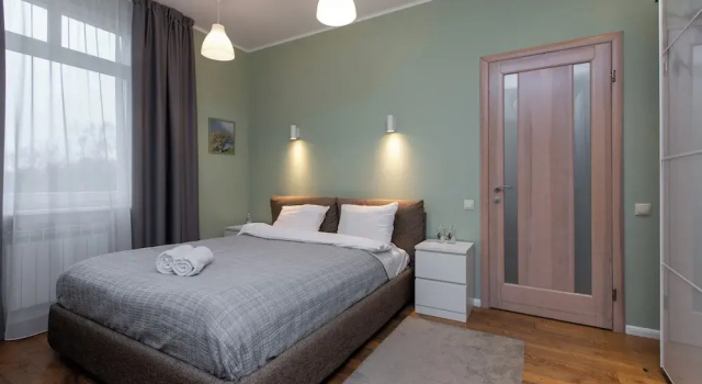 Люкс Comfort с балконом и с видом на реку Lux apartment with view on Svisloch