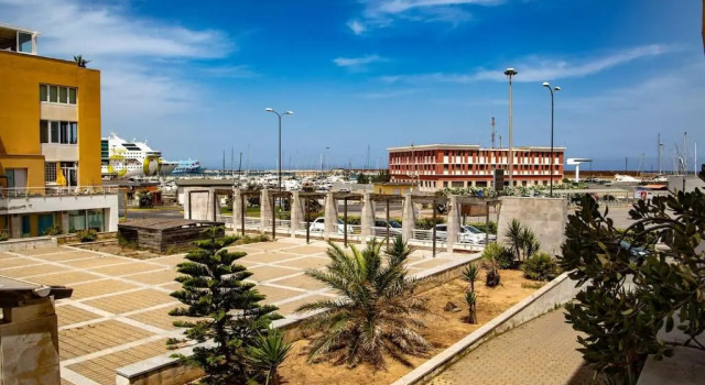 Апартаменты Bay View Apartment
