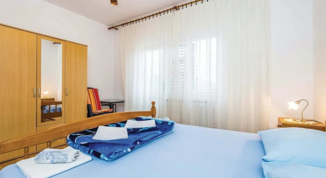 Nice Apartment in Lopci With 2 Bedrooms, Prenota Appartamento  