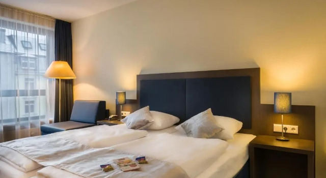 Двухместный номер Comfort Garner Hotel Frankfurt - Palmengarten by IHG