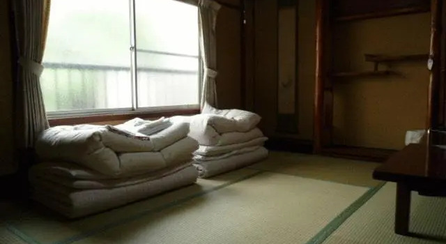 Standart üç kişilik oda Daiya Ryokan