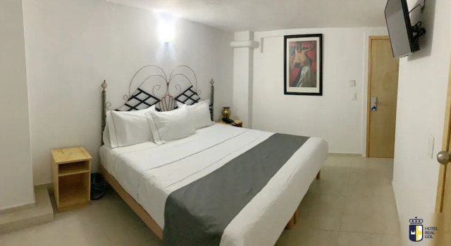 Люкс Economy Hotel Real GDL