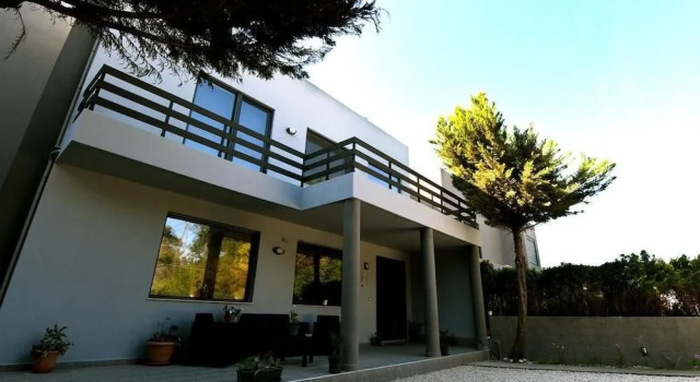 Lilies Villa