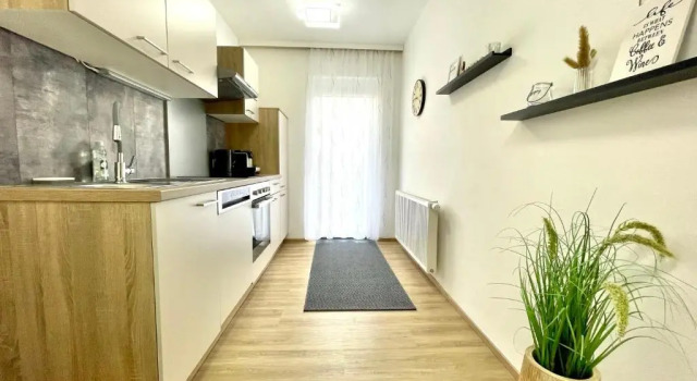 Номер Standard Pension Maier