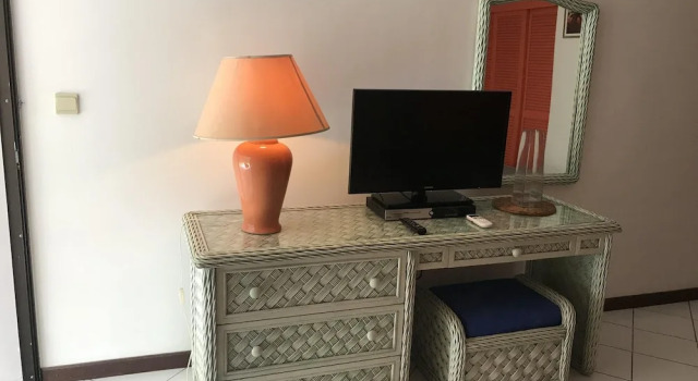 Studio in Pointe-à-pitre, With Wonderful sea View, Pool Access, Furnis, Rezerwuj Apartament Le Gosier Grande-Terre