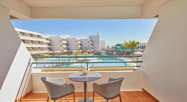 Двухместный номер с видом на бассейн Grand Hyatt Lanzarote Playa Dorada Resort