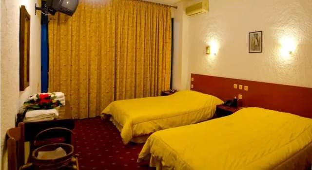 Семейный номер Standard с балконом Hotel Oscar