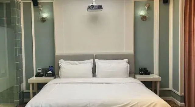 Люкс Greencarey Art Hotel (Taizhou new sunshine store)