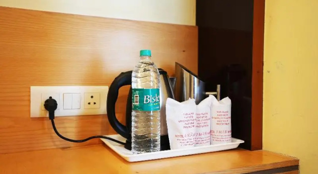 Люкс Standard Hotel Aman Imperial Just a Minute Away From New Delhi Railway Station and Connaught place