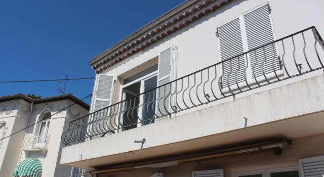 L'ensoleillée Appartement Maison privé Cannes, Забронировать Апартаменты/квартира Отели Канн с парковкой, рядом с Le Croisette Casino Barriere de Cannes, Парковка