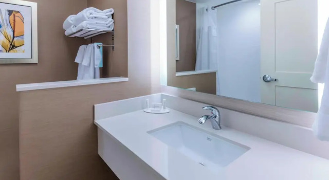 Люкс Fairfield Inn & Suites Boston Marlborough/Apex Center