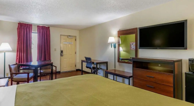 Номер Standard Econo Lodge Fayetteville I-95
