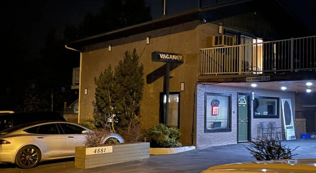 Destination Inn, Boek Mini-hotel Hotels in Brits Columbia met parkeren, Parkeren