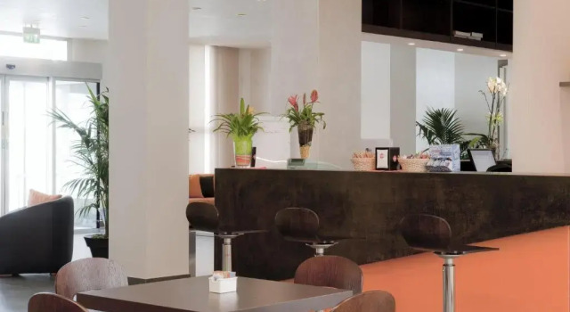 Blu Arena Hotel, Rezervovat Hotel  