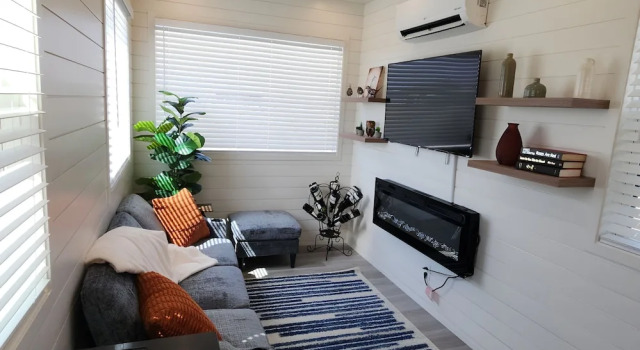 Апартаменты Unit 9 Barossa Junction Stylish Stay