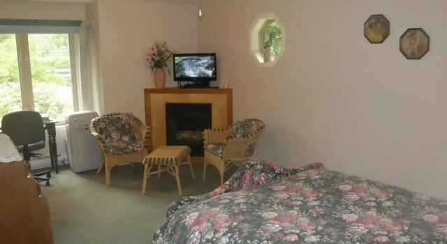 Номер Standard Cedar Wood Lodge Bed & Breakfast Inn