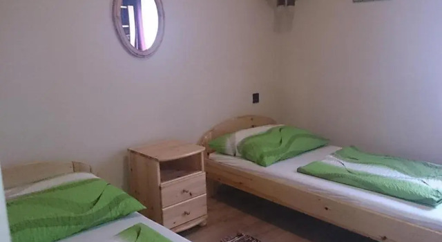 Anik Apartman, Book Lejlighed Hoteller i Western Transdanubia med parkering, Parkering