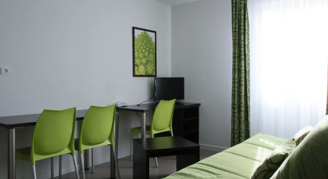 Kosy Aparthotel Campus del Sol Esplanade