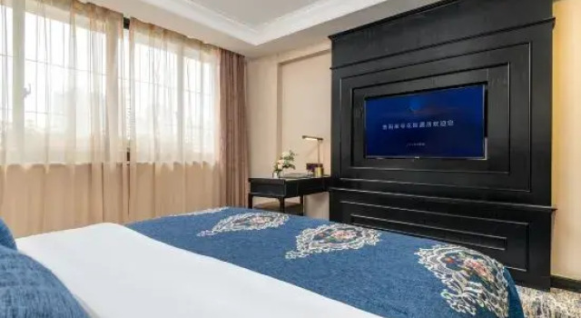 Люкс Deluxe Guiyang Seven Garden - Spring Hotel (Fountain Metro Station Taiping Road Netflix Street Shop)