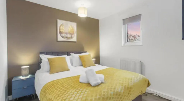 Коттедж Inviting 2-bed House in Milton Keynes - Netflix